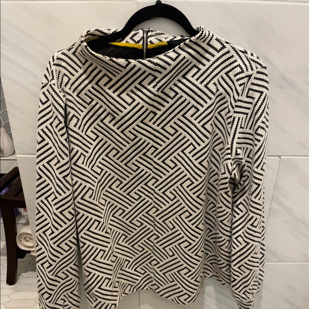 Cream and black long sleeve blouse. Size L.